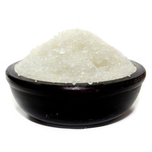 Small colourful scented simmering granules for use in a traditional oil burner to fragrance home spaces.