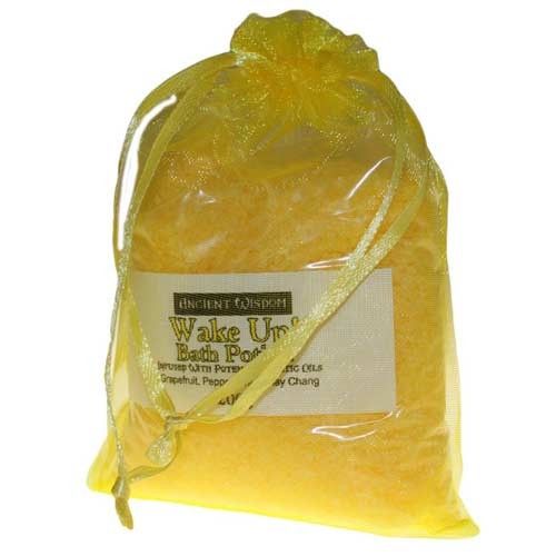 A 200g bag of refreshing aromatherapy bath salts with natural botanical ingredients for an energising soak.