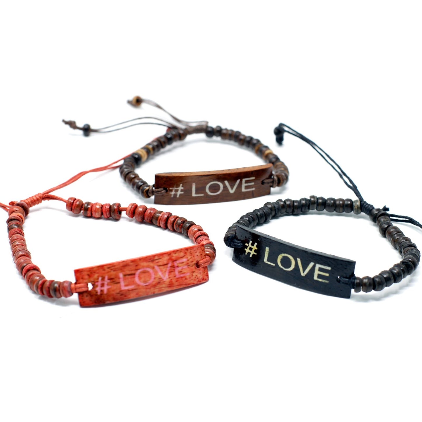 Natural coco beaded stretch bracelet featuring a white bead with the hashtag Love slogan in black text.