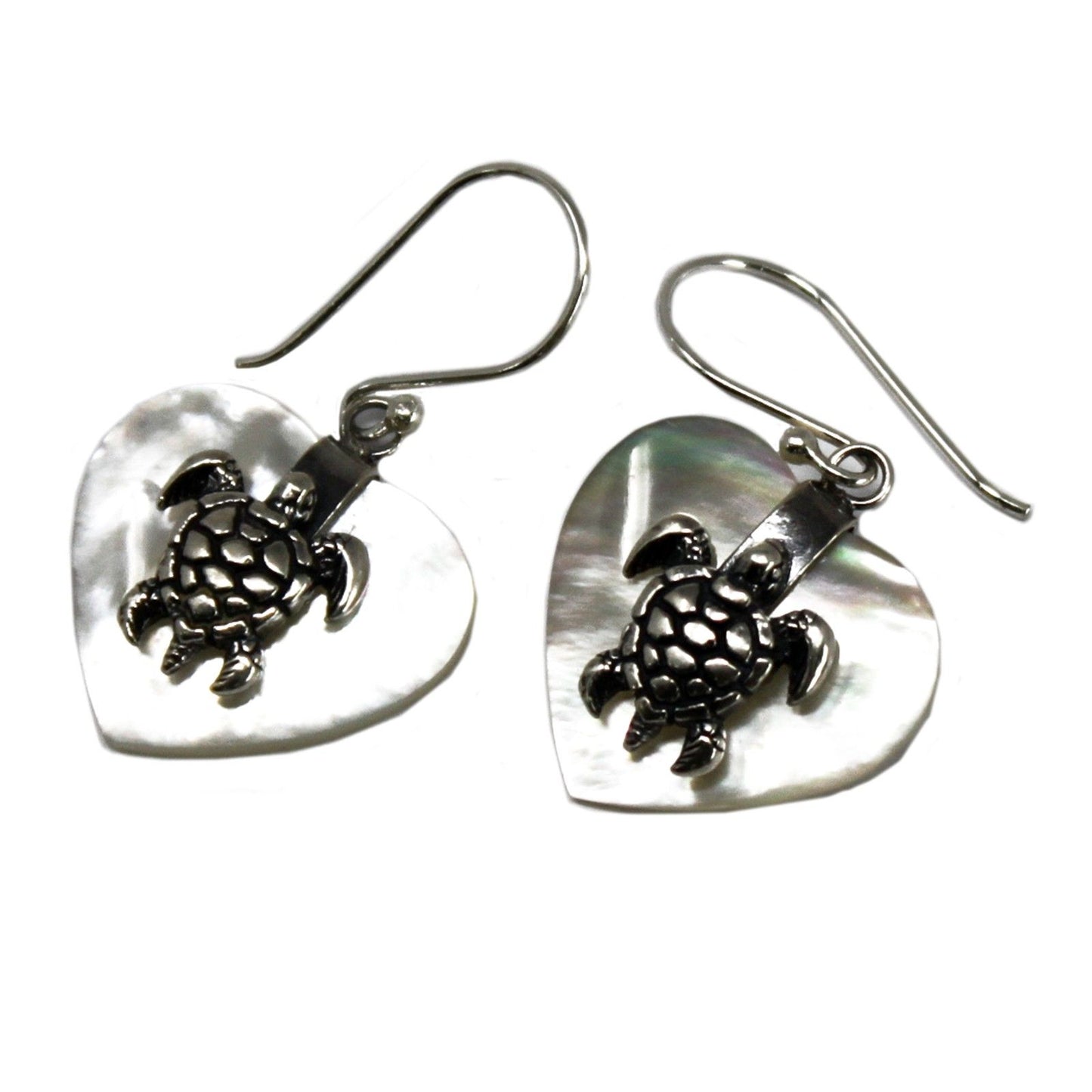 Hand-made 925 silver earrings featuring a delicate sea turtle design inlaid with shimmering mother of pearl shell.