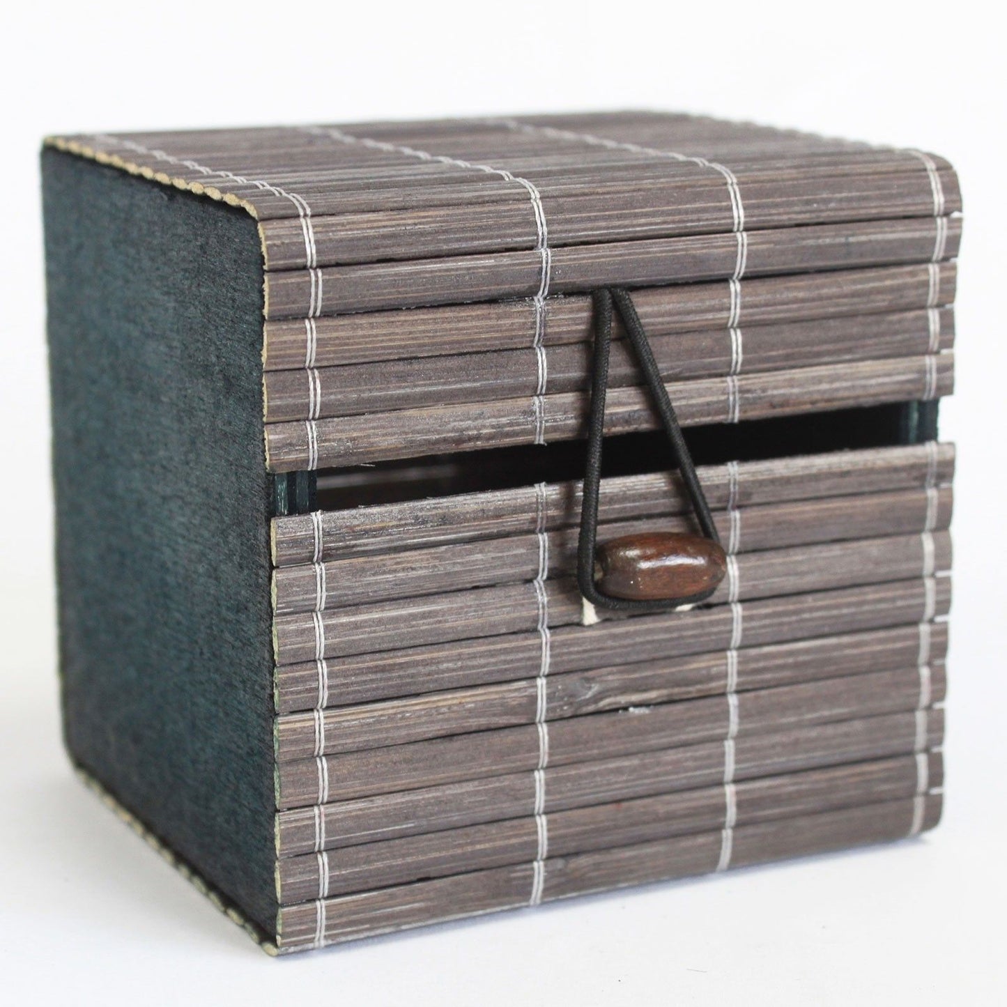 Handcrafted single slatted bamboo gift box with a natural finish and easy-open lid for candles and jars.