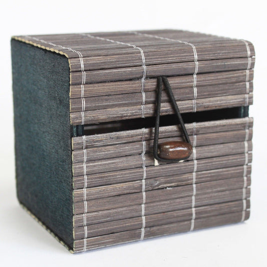 Handcrafted single slatted bamboo gift box with a natural finish and easy-open lid for candles and jars.
