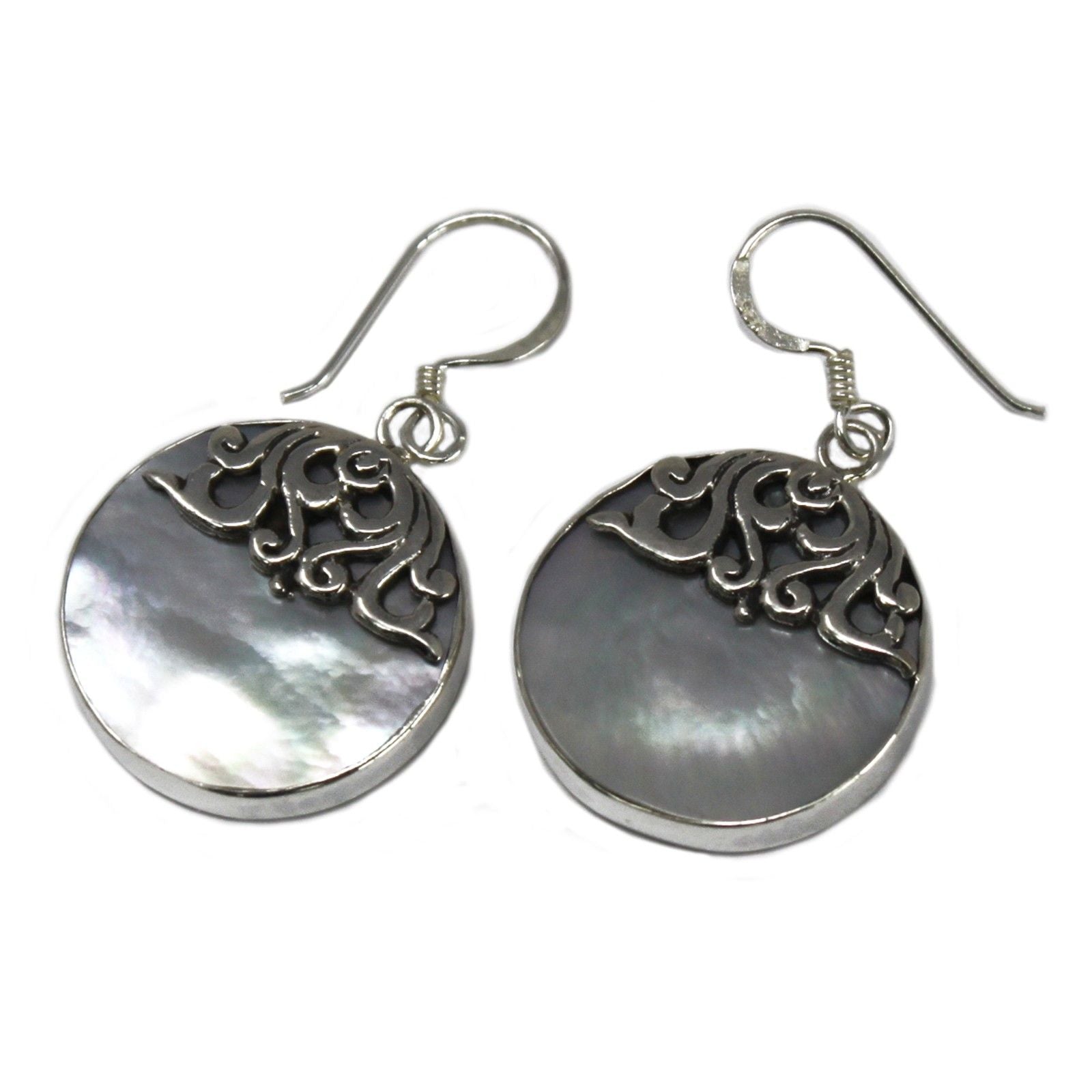 Handmade 925 silver earrings featuring a classic shimmering white mother of pearl disc design.